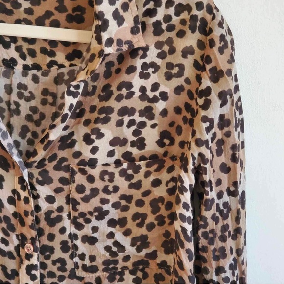 BELLA DAHL Leopard Spot Long Sleeve Shirt - Picture 3 of 6